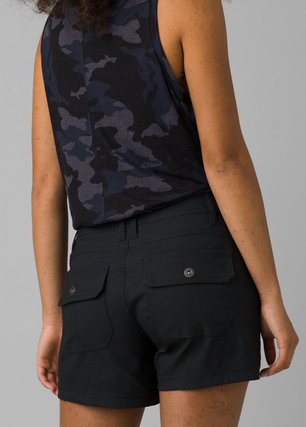 Black Women's PrAna Halle II Shorts | 01235-WVAG