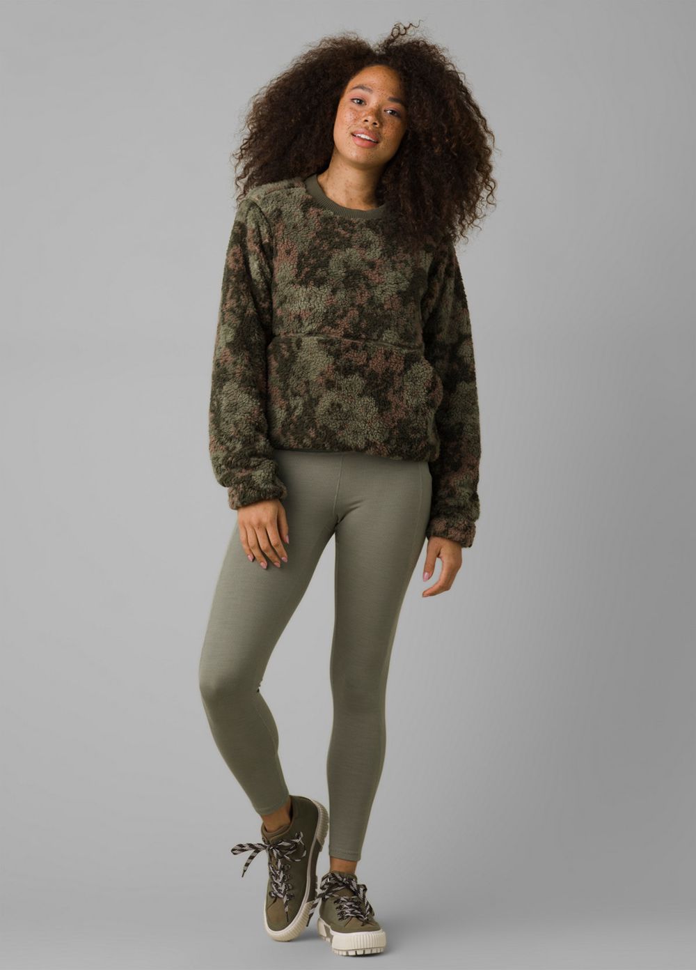 Olive Women's PrAna Polar Escape Sweatshirt | 04921-WDKY