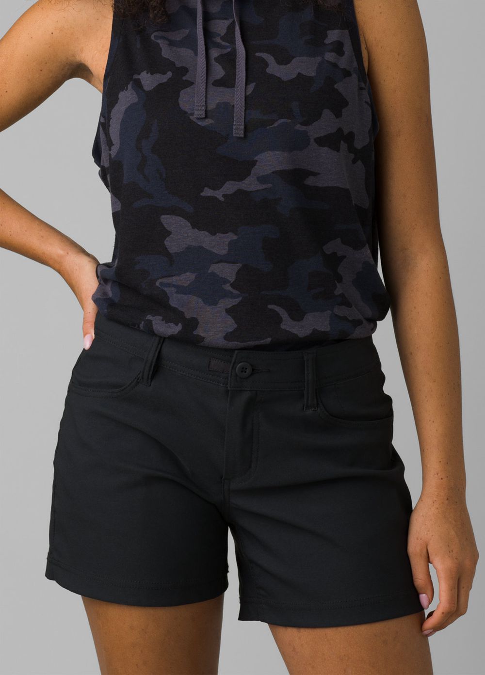 Black Women's PrAna Halle II Shorts | 01235-WVAG