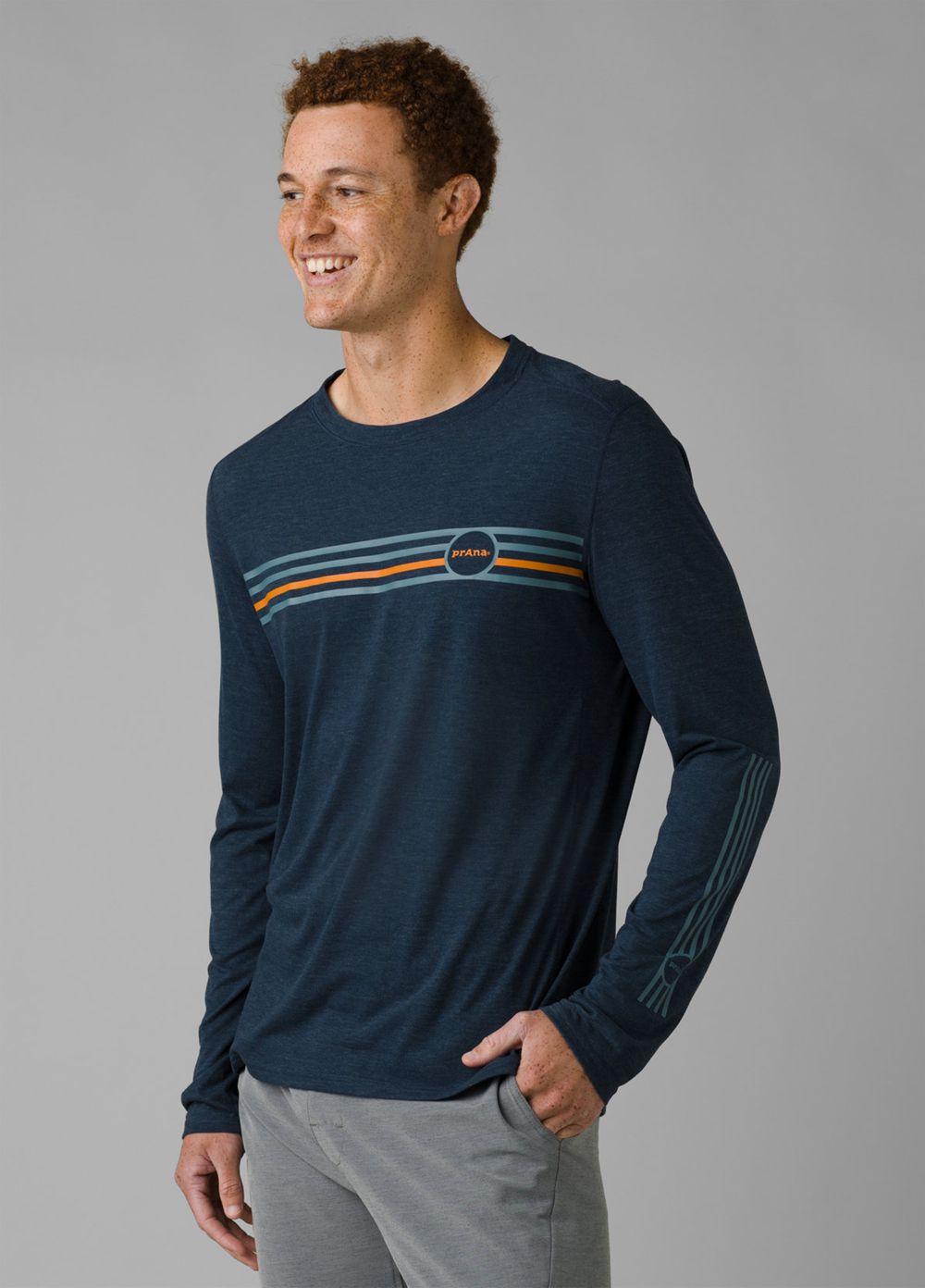 Navy Men's PrAna Prospect Heights Graphic Long Sleeve T-Shirts | 68425-VUHX